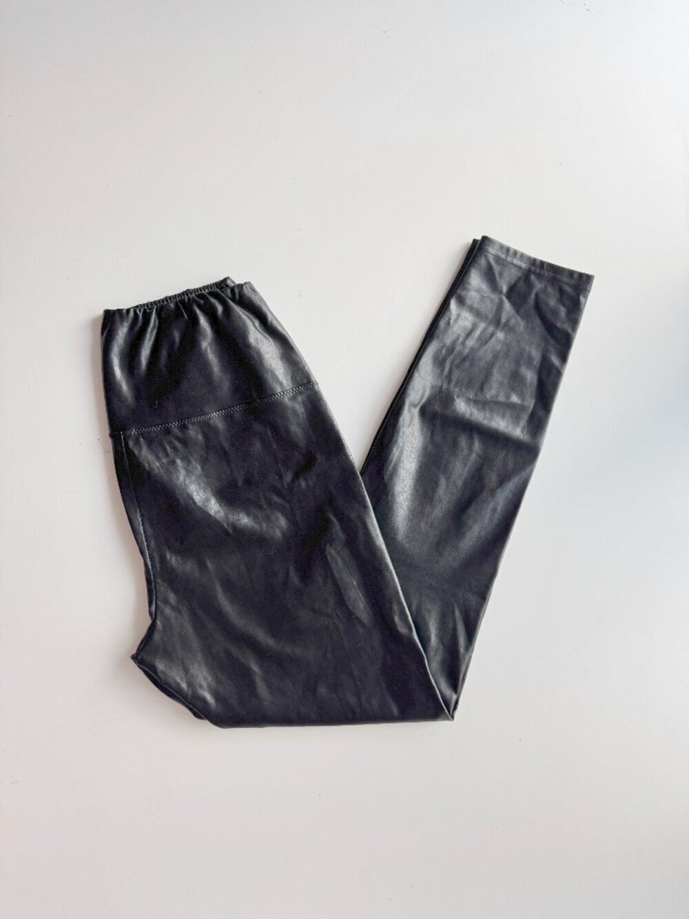 Aritzia WILFRED FREE Daria Black Vegan Leather High Rise 28" Leggings, Size M